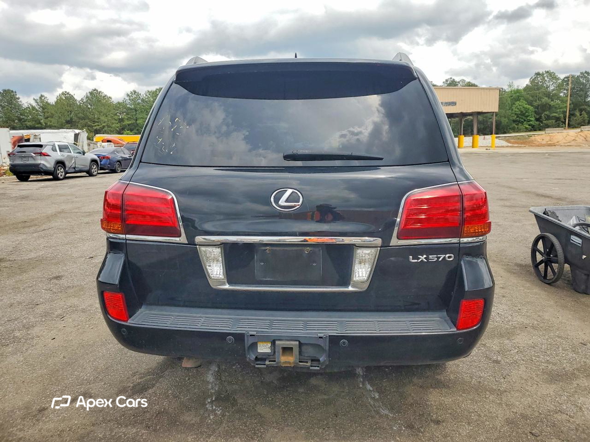 Lexus LX 2011