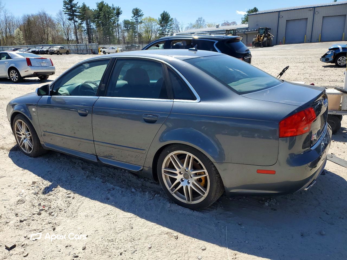 Audi RS4 2008