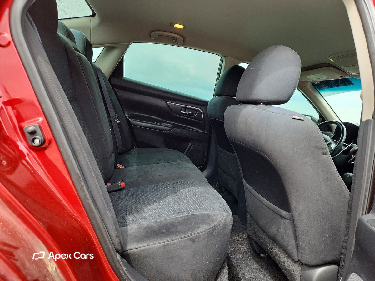 Nissan Altima 2015