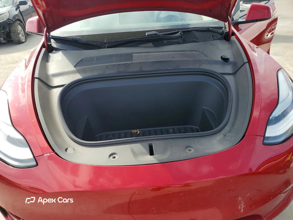 Tesla Model Y 2020