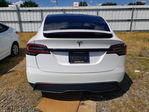 Tesla Model X 2022