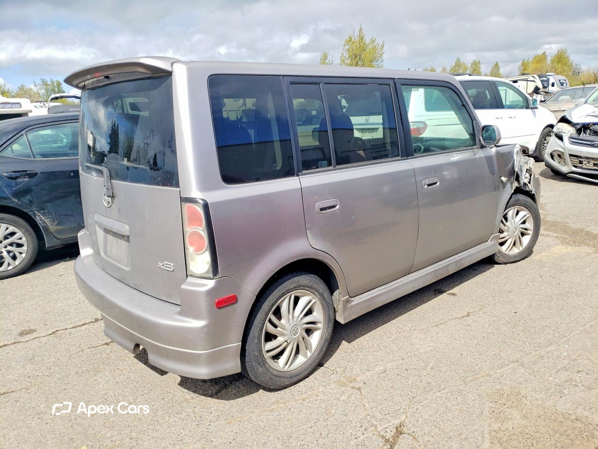 Scion xB 2006