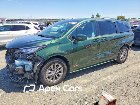 Toyota Sienna 2021 - Image 1 of 13