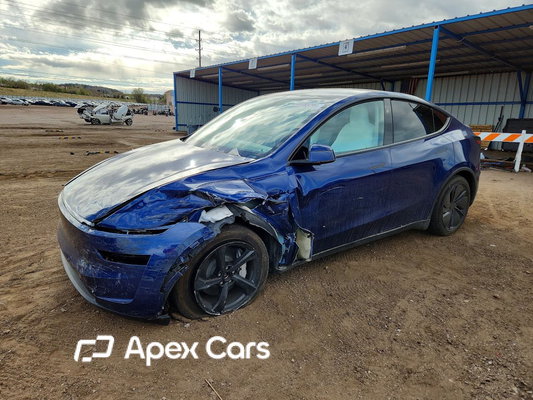 Tesla Model Y 2026 - Image 1 of 13