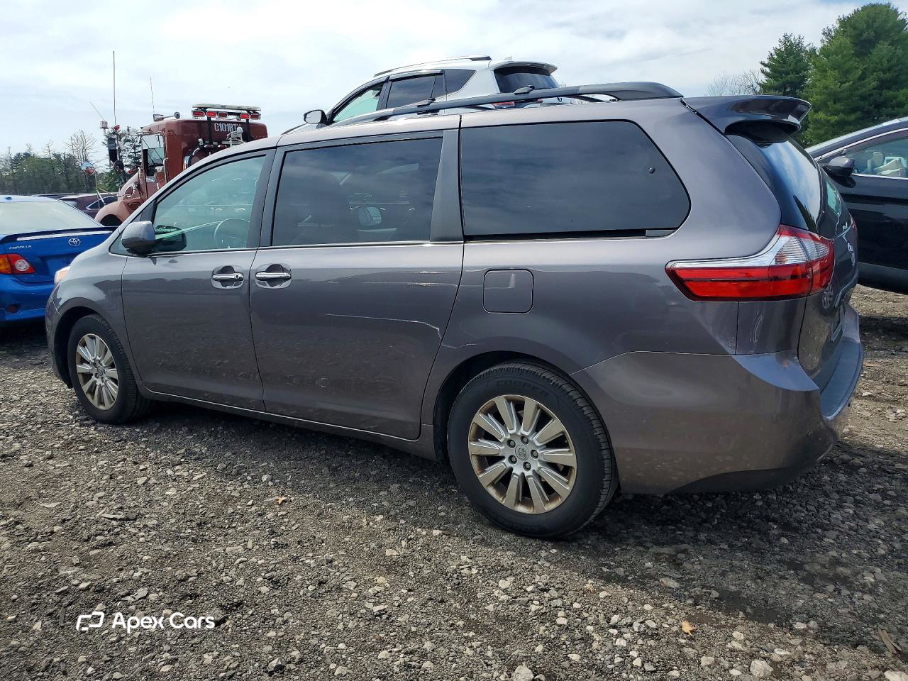 Toyota Sienna 2015