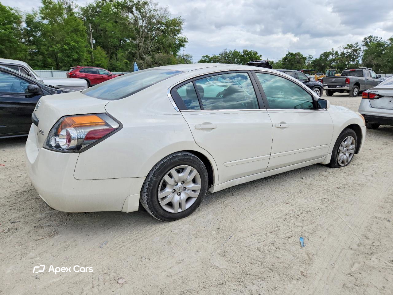 Nissan Altima 2010