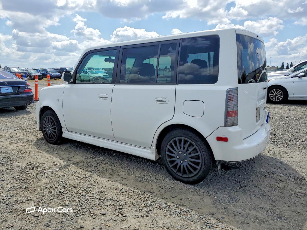 Toyota  2004