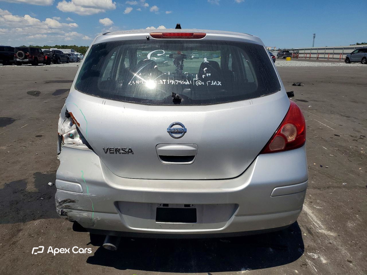 Nissan Versa 2010