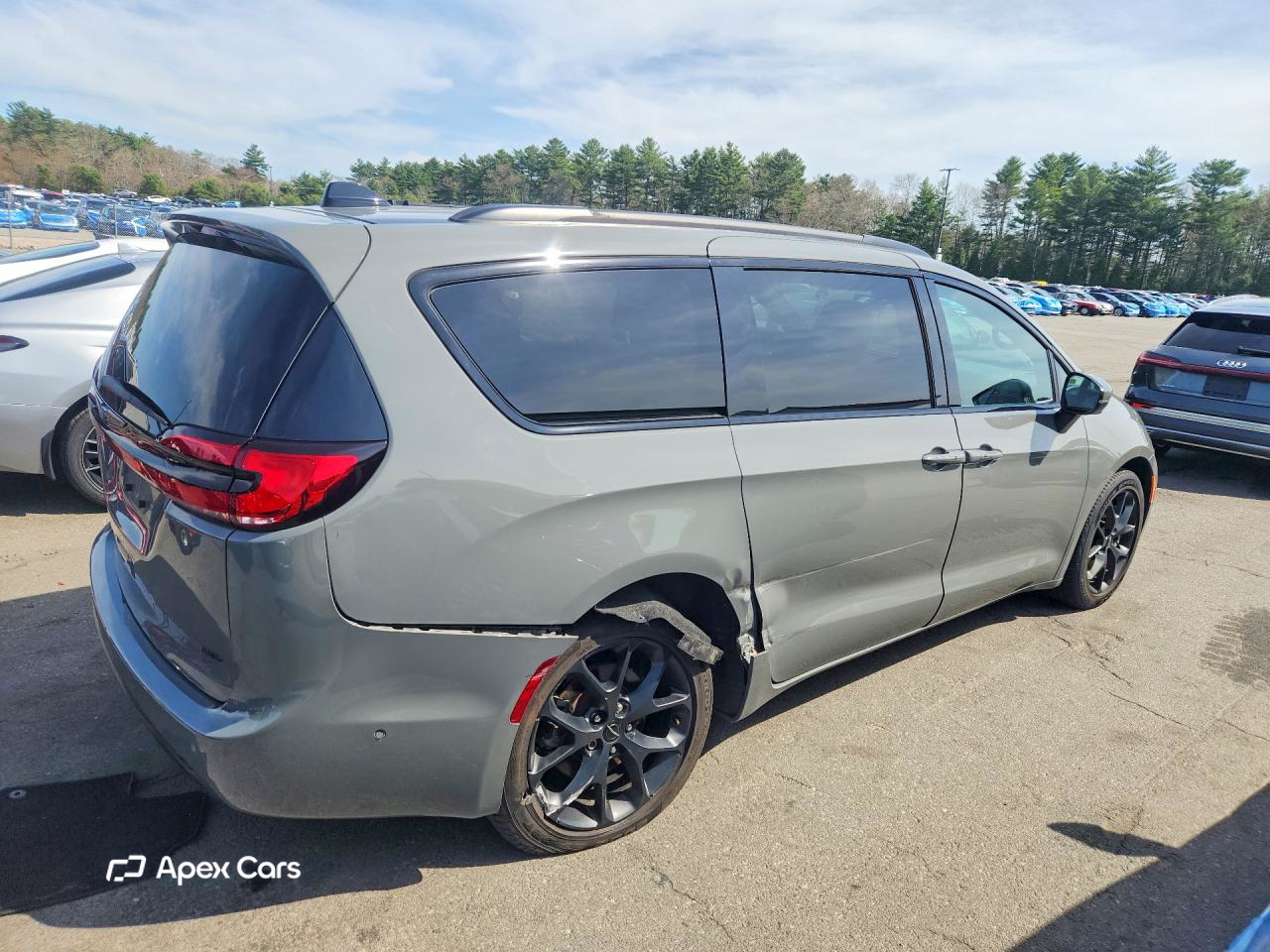 Chrysler Pacifica 2023