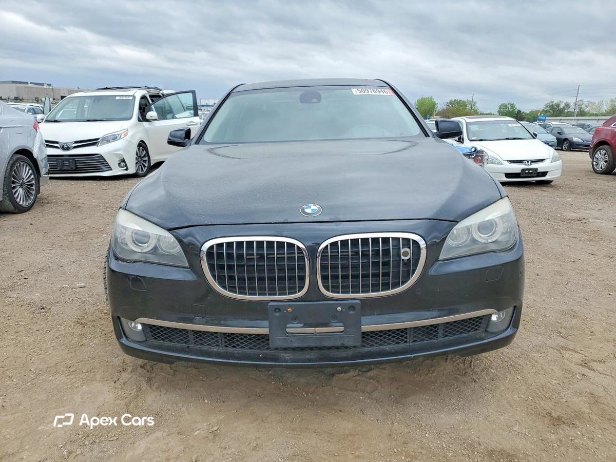 BMW Series 7 2010