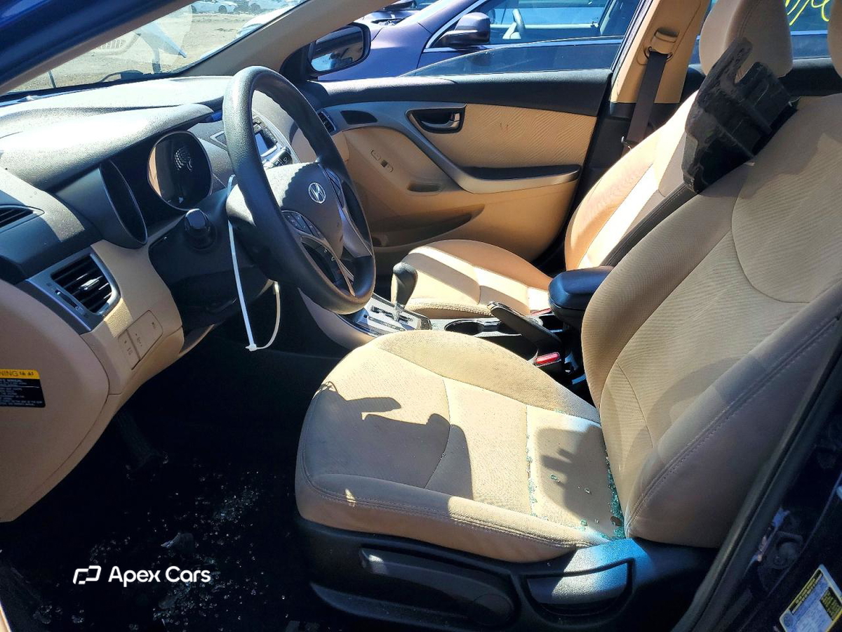 Hyundai Elantra 2013