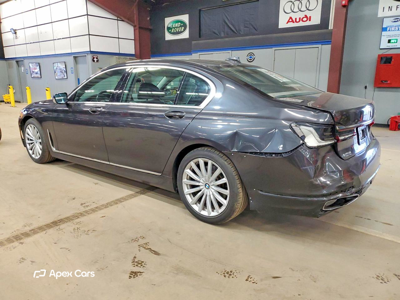 BMW Series 7 2022