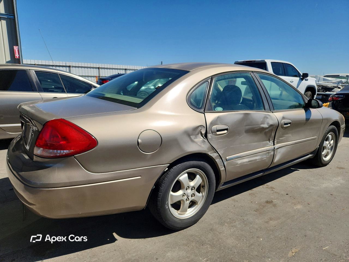 Ford Taurus 2004