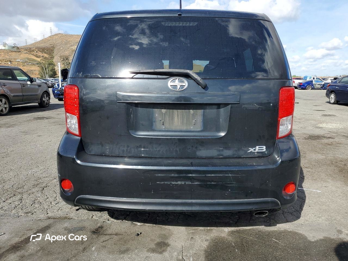 Scion xB 2013
