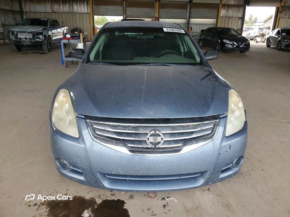 Nissan Altima 2012