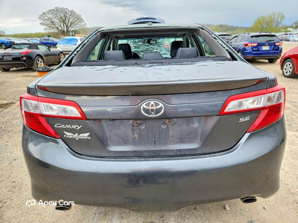 Toyota Camry 2012