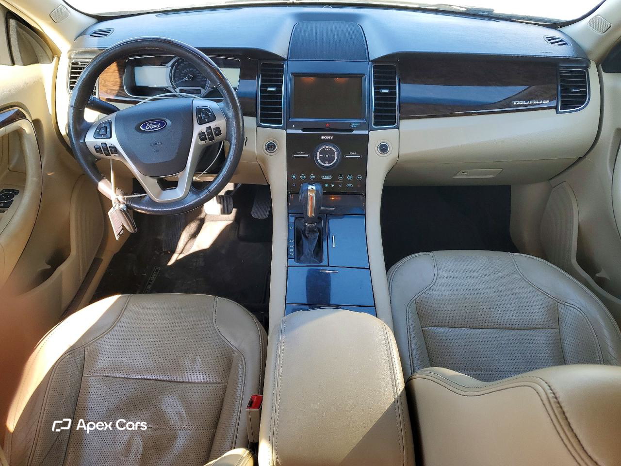 Ford Taurus 2017
