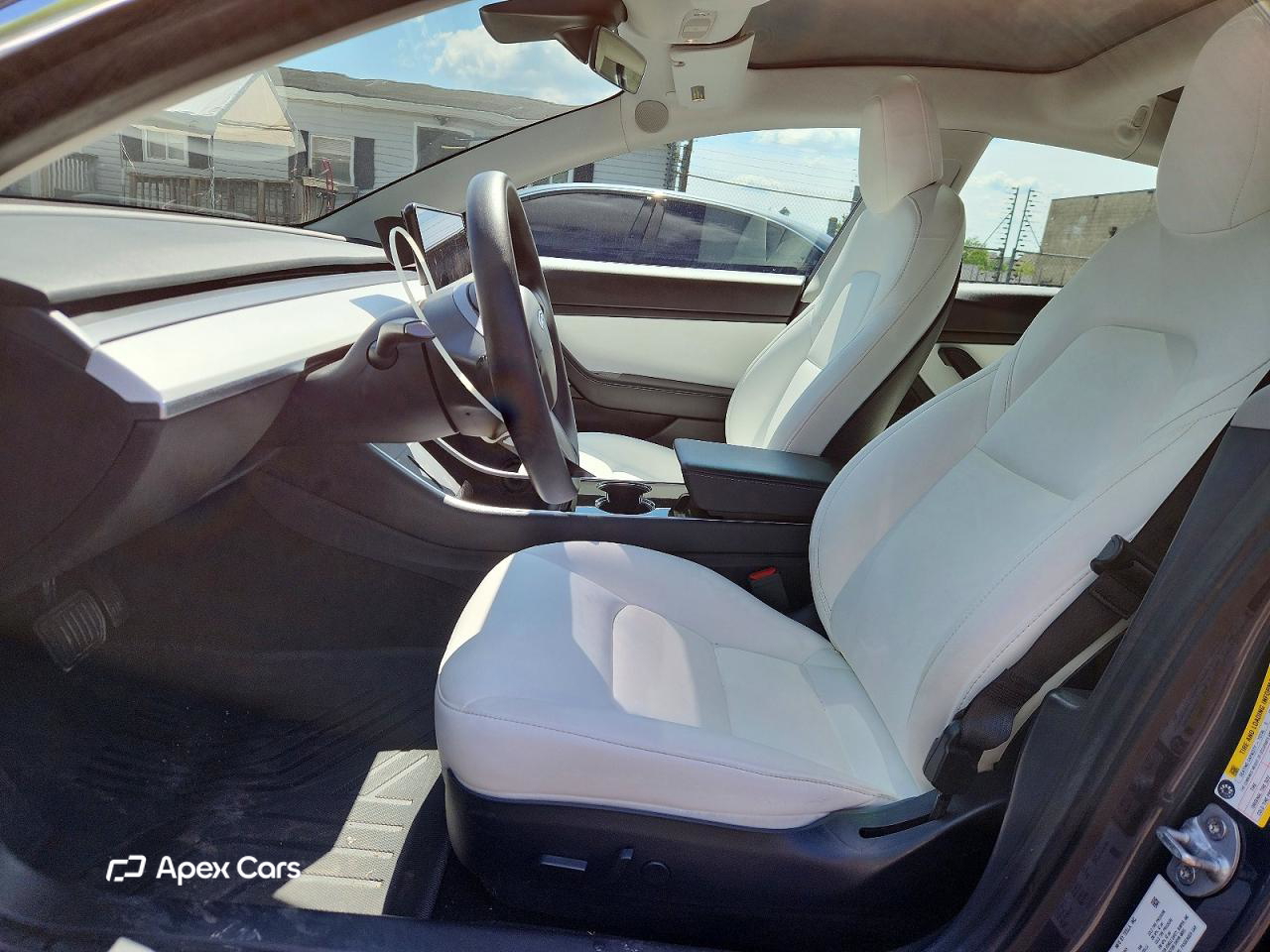 Tesla Model 3 2020