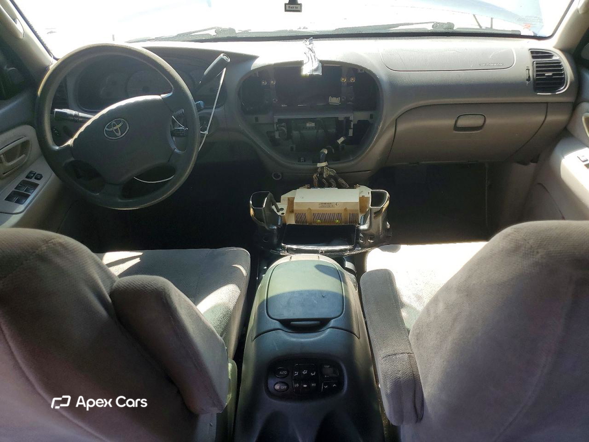 Toyota Sequoia 2003