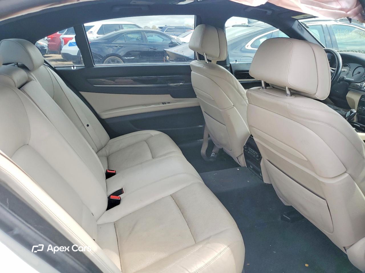 BMW Series 7 2013