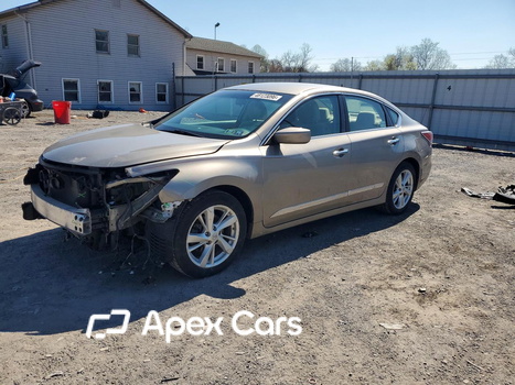 Nissan Altima 2015 - Image 1 of 13