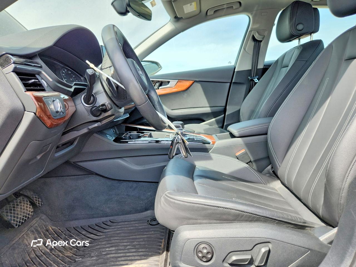 Audi A4 2023