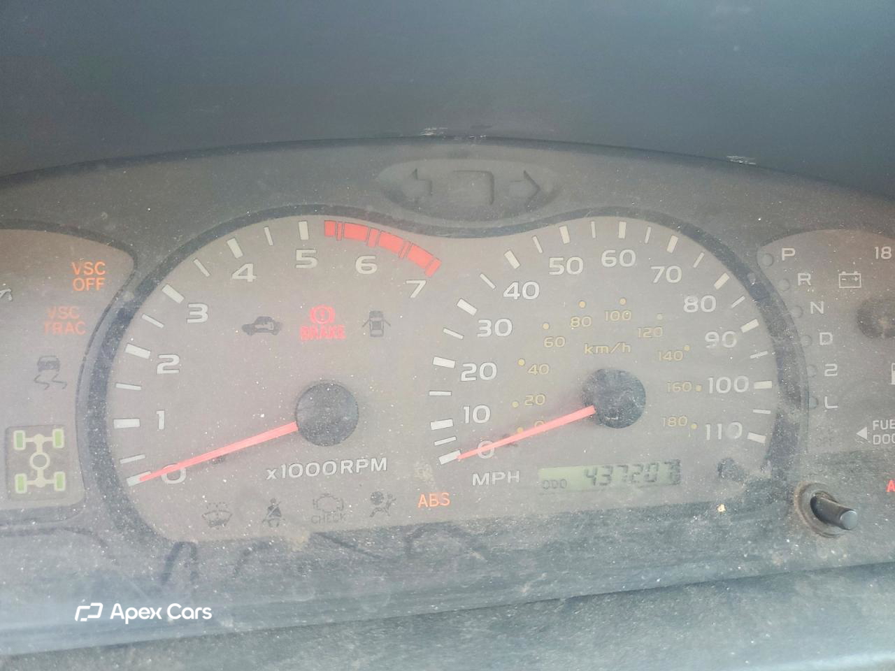 Toyota Sequoia 2004