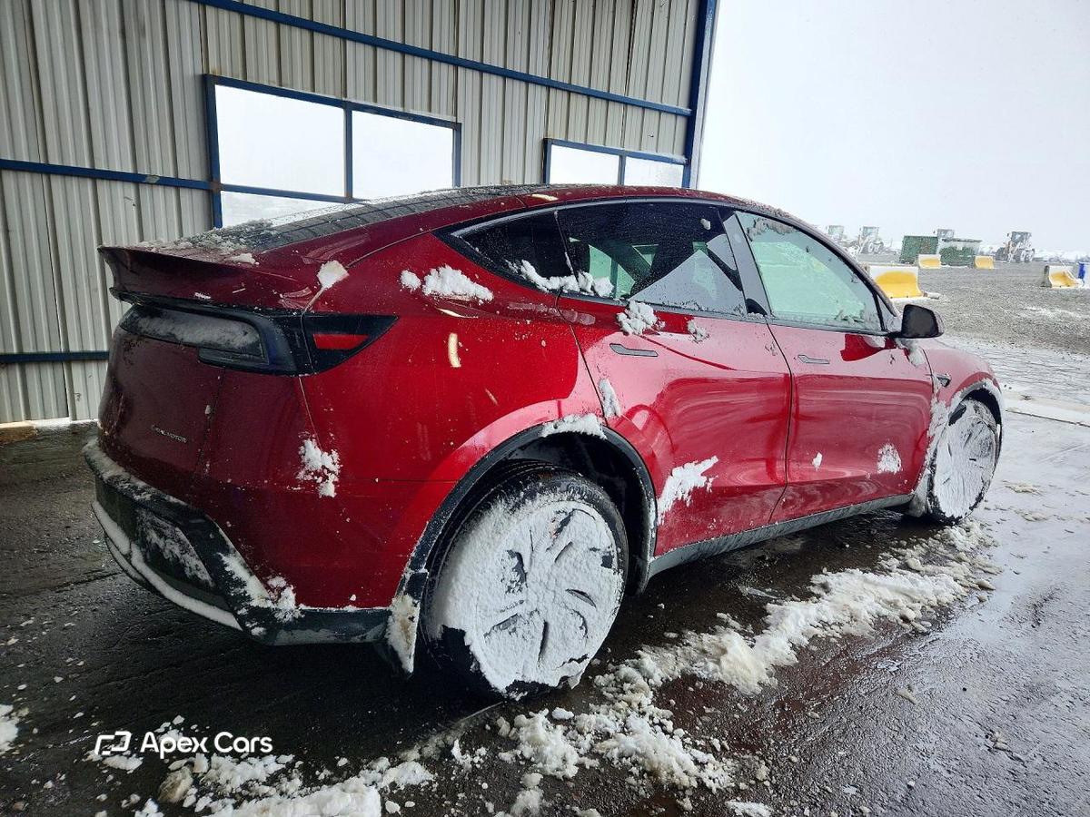 Tesla Model Y 2026