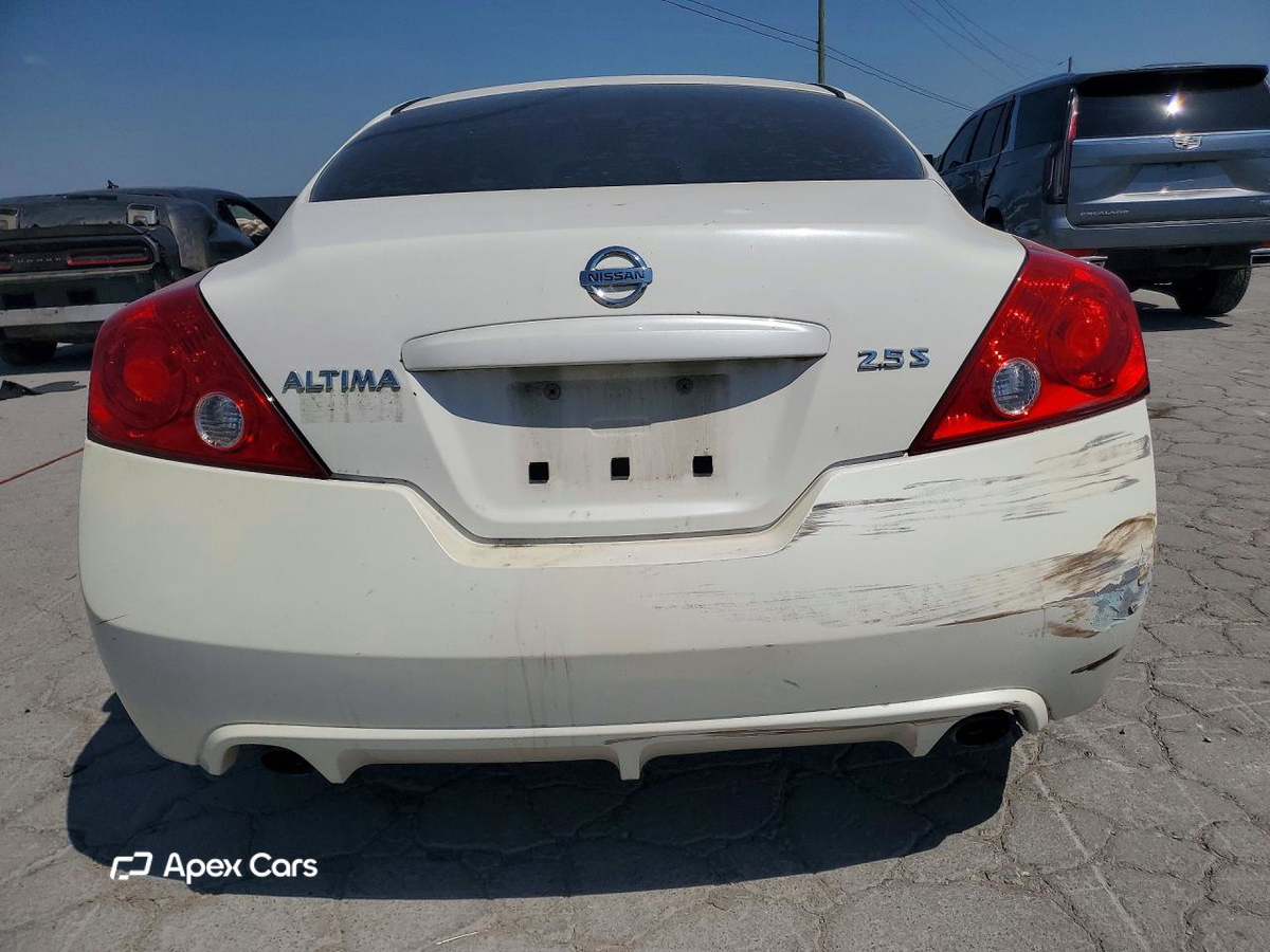 Nissan Altima 2012