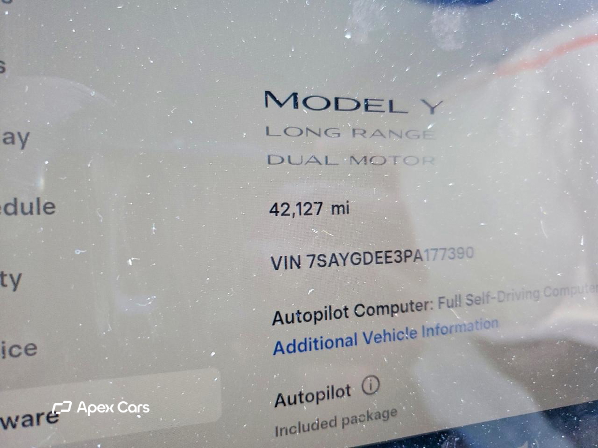 Tesla Model Y 2023
