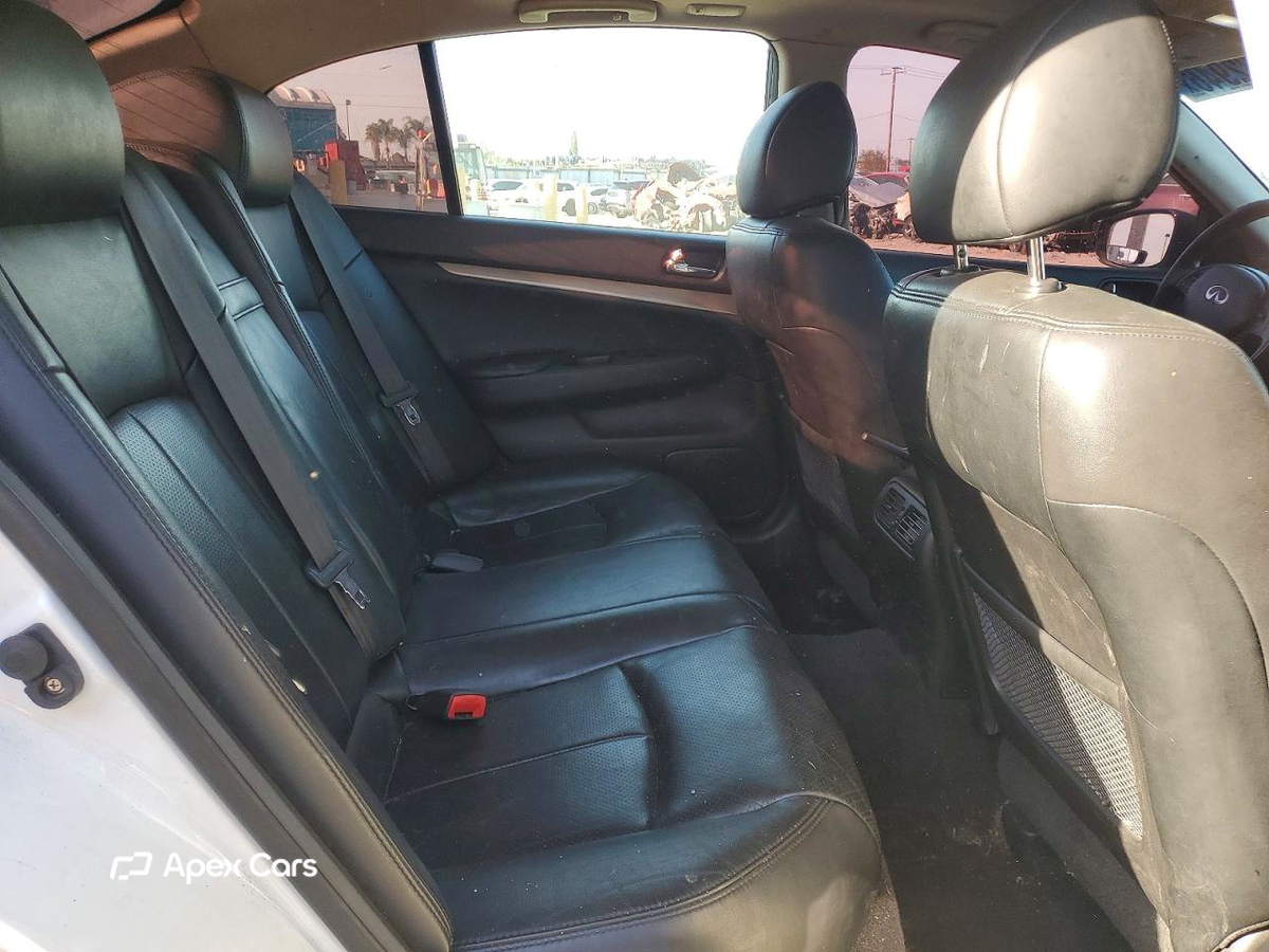 Infiniti G 2012