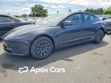 Tesla Model 3 2025 - Image 1 of 13