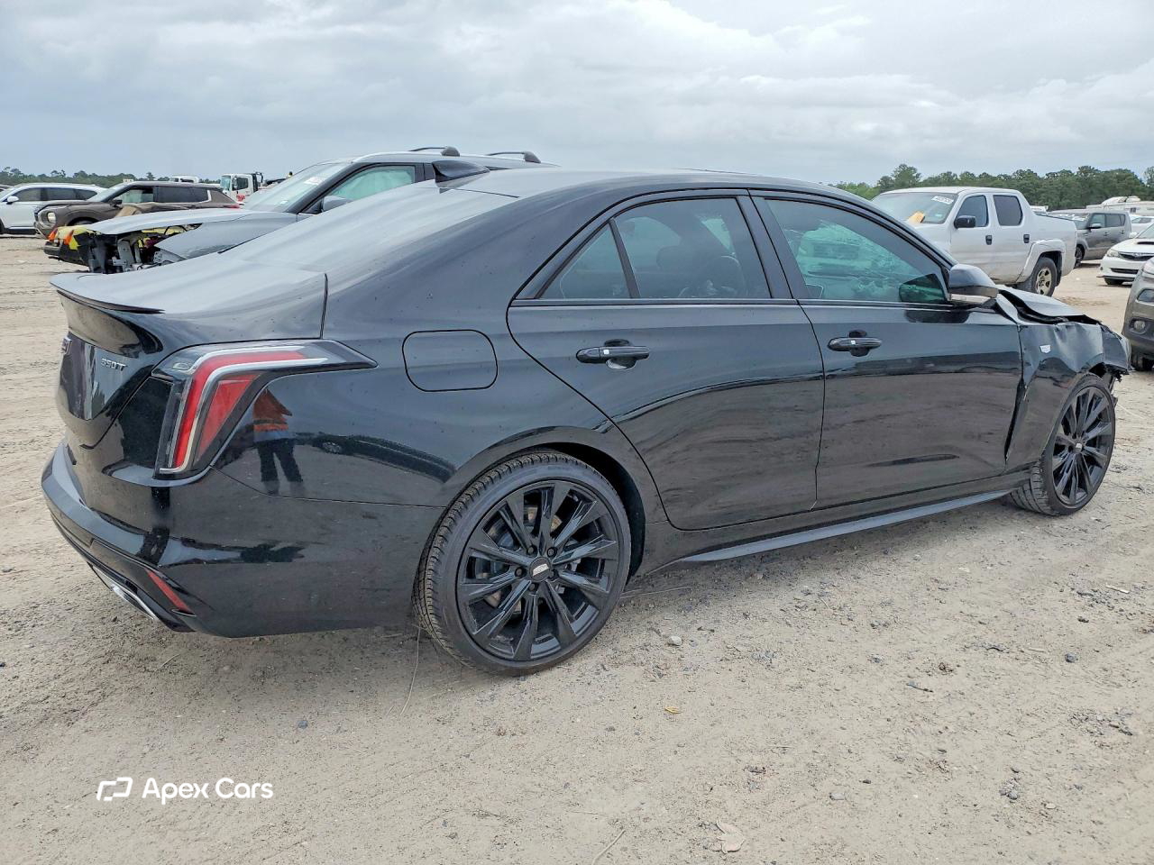 Cadillac CT4 2026