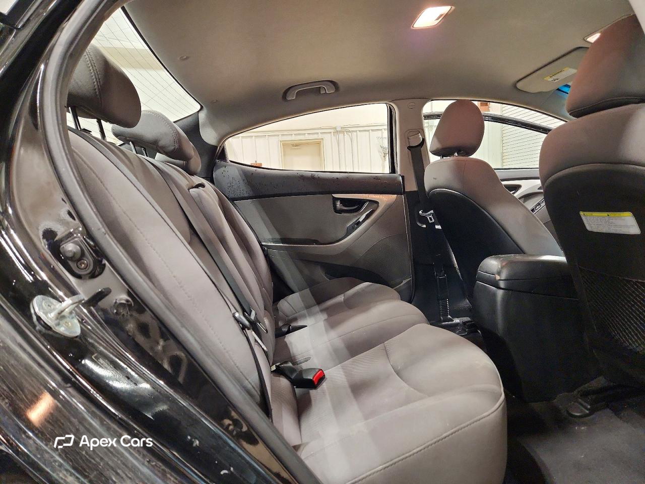 Hyundai Elantra 2016