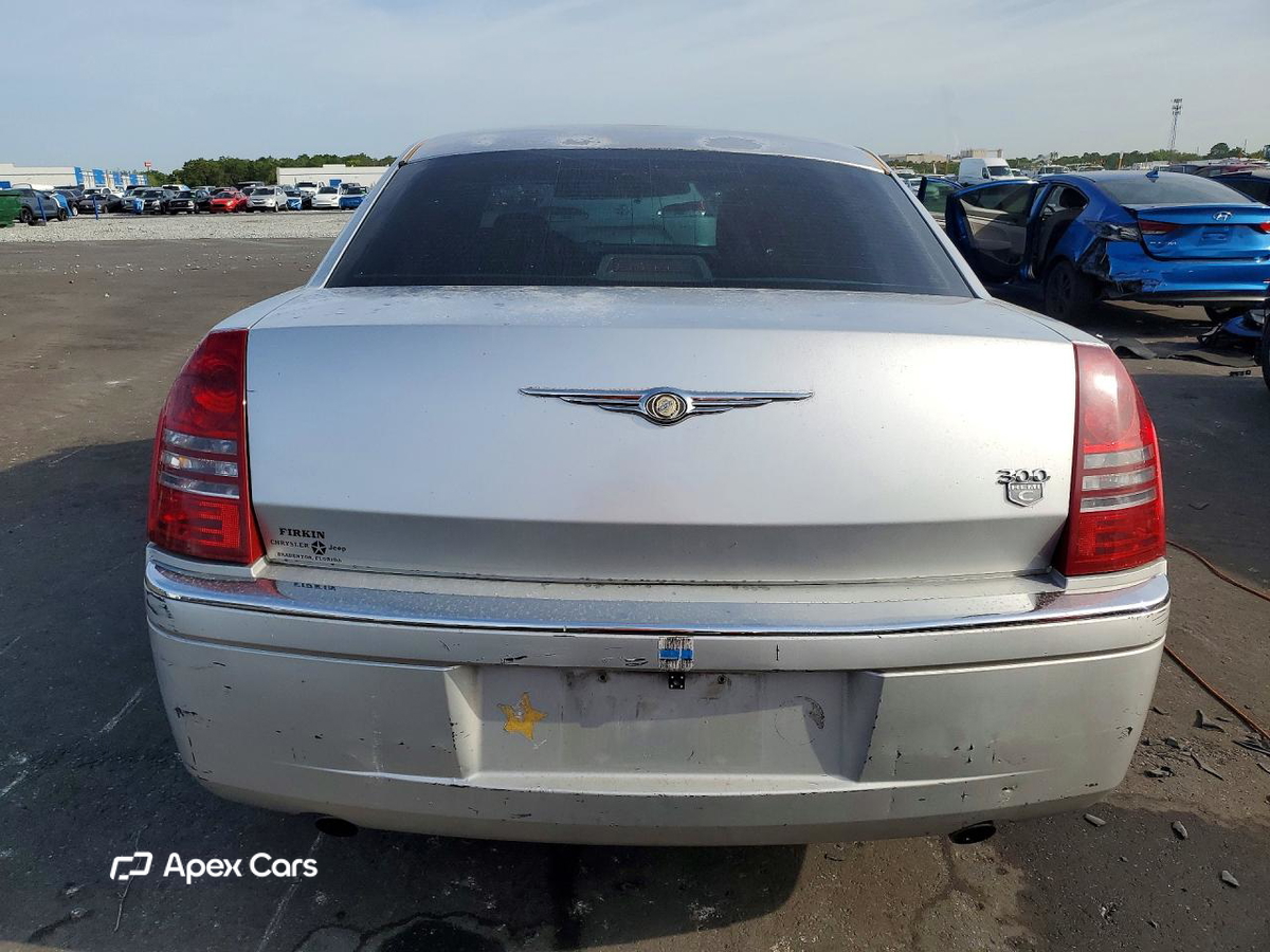 Chrysler 300 2005