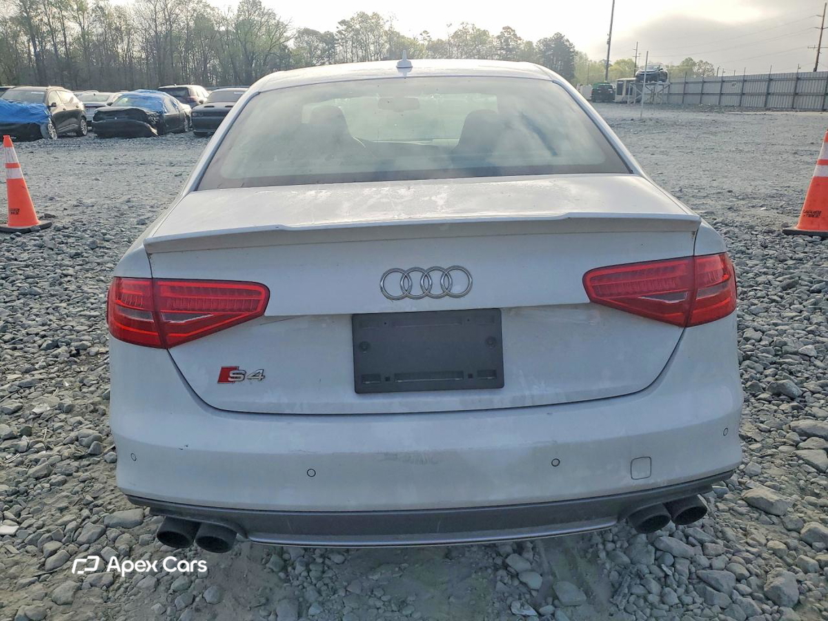 Audi RS4 2013