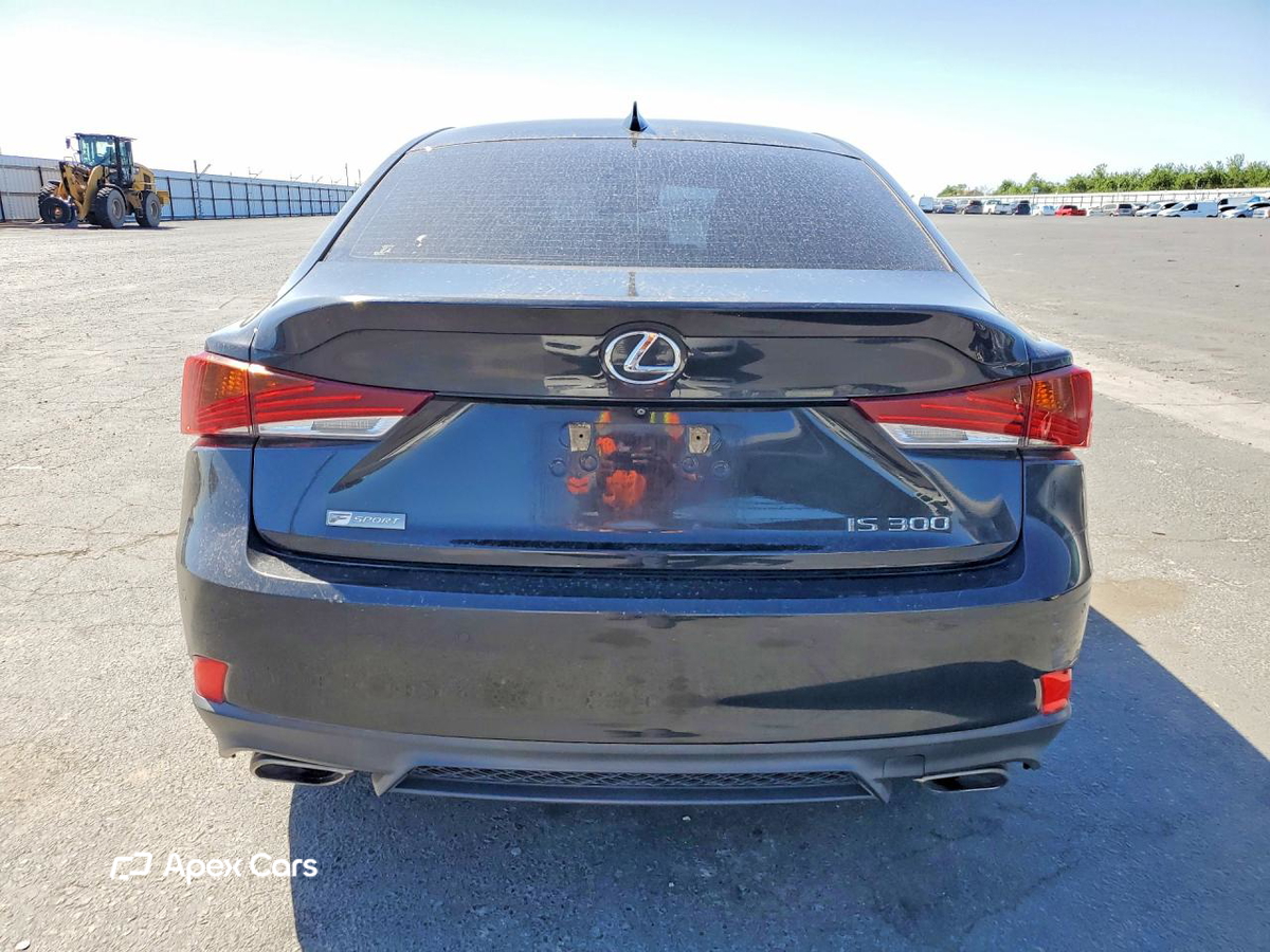 Lexus IS 2020