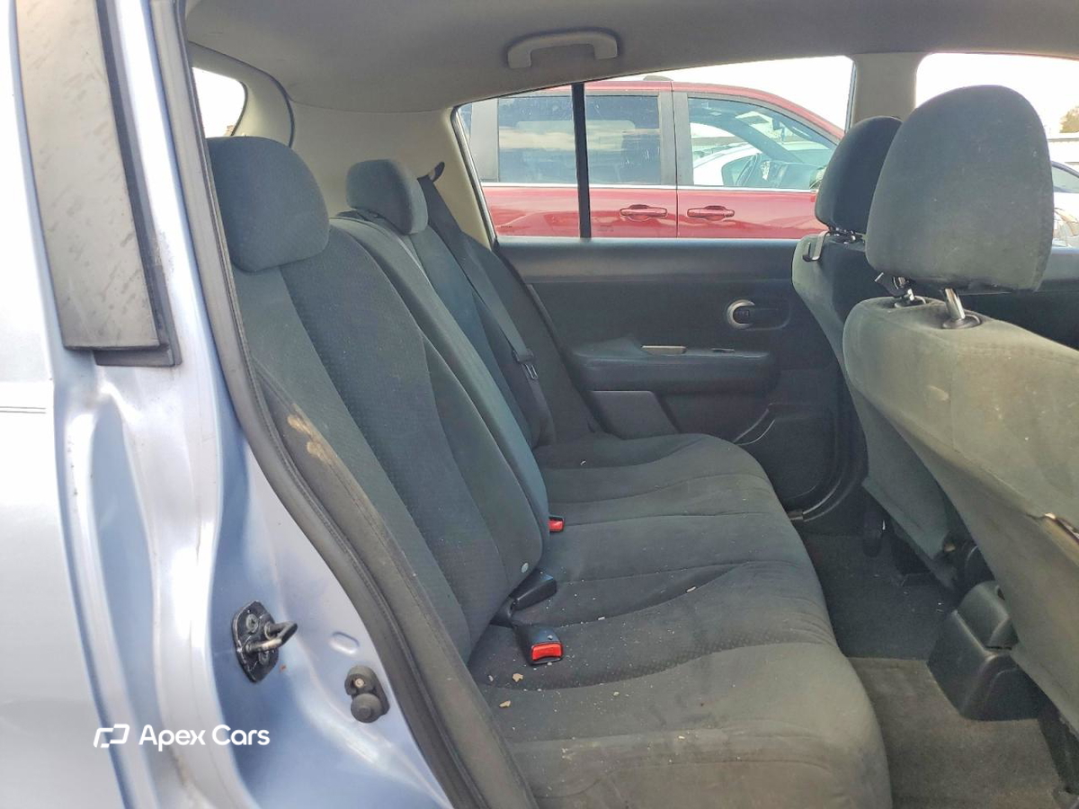 Nissan Versa 2010