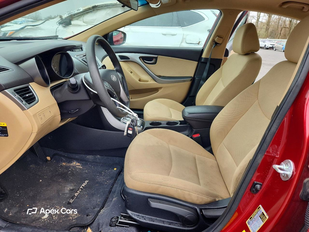 Hyundai Elantra 2013