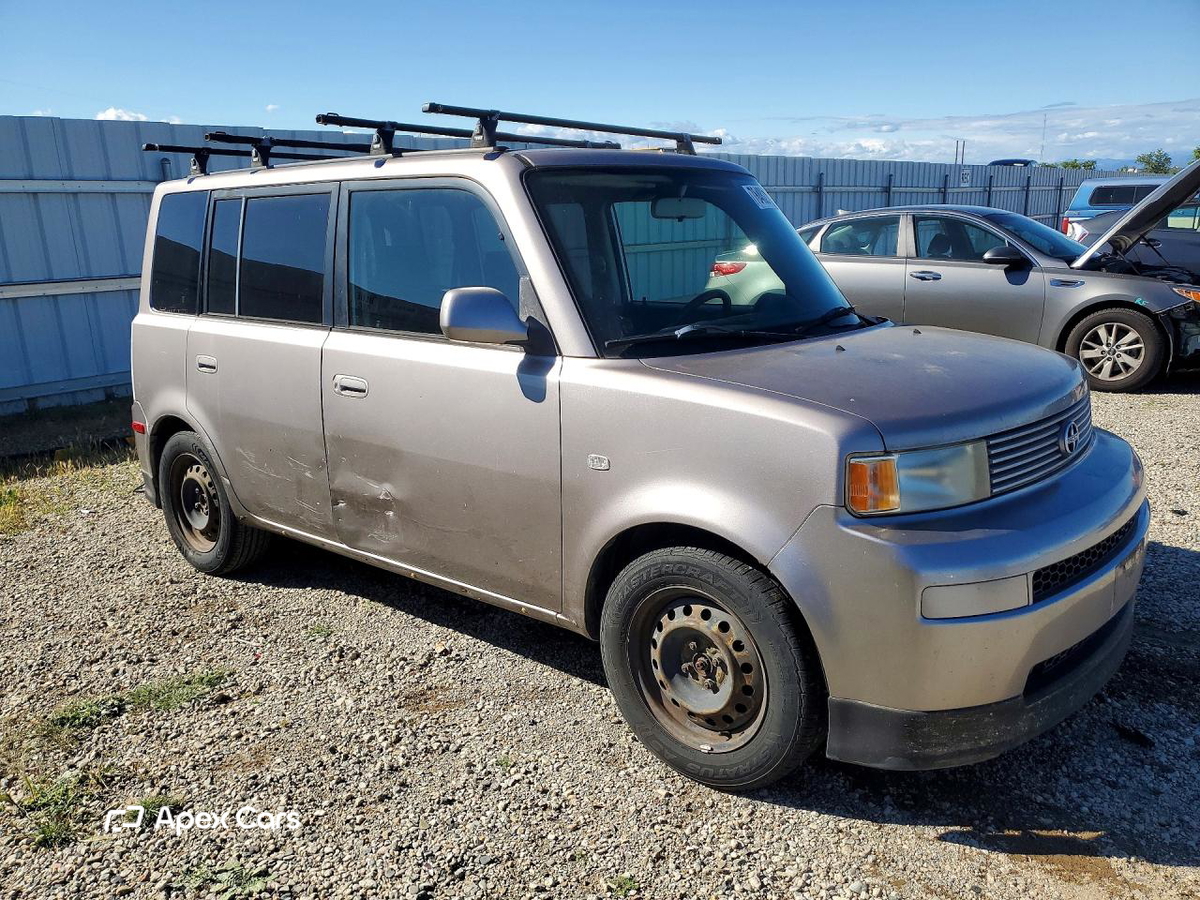 Toyota  2005