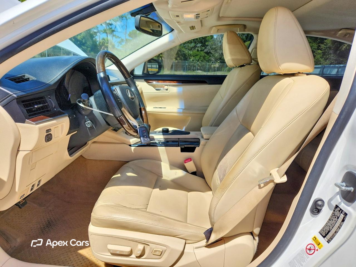 Lexus ES 2013