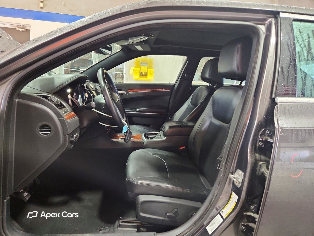 Chrysler 300 2013