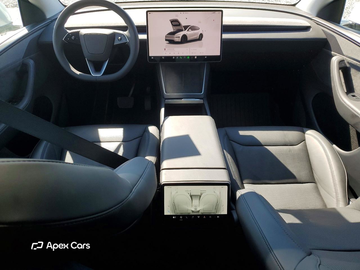Tesla Model Y 2026