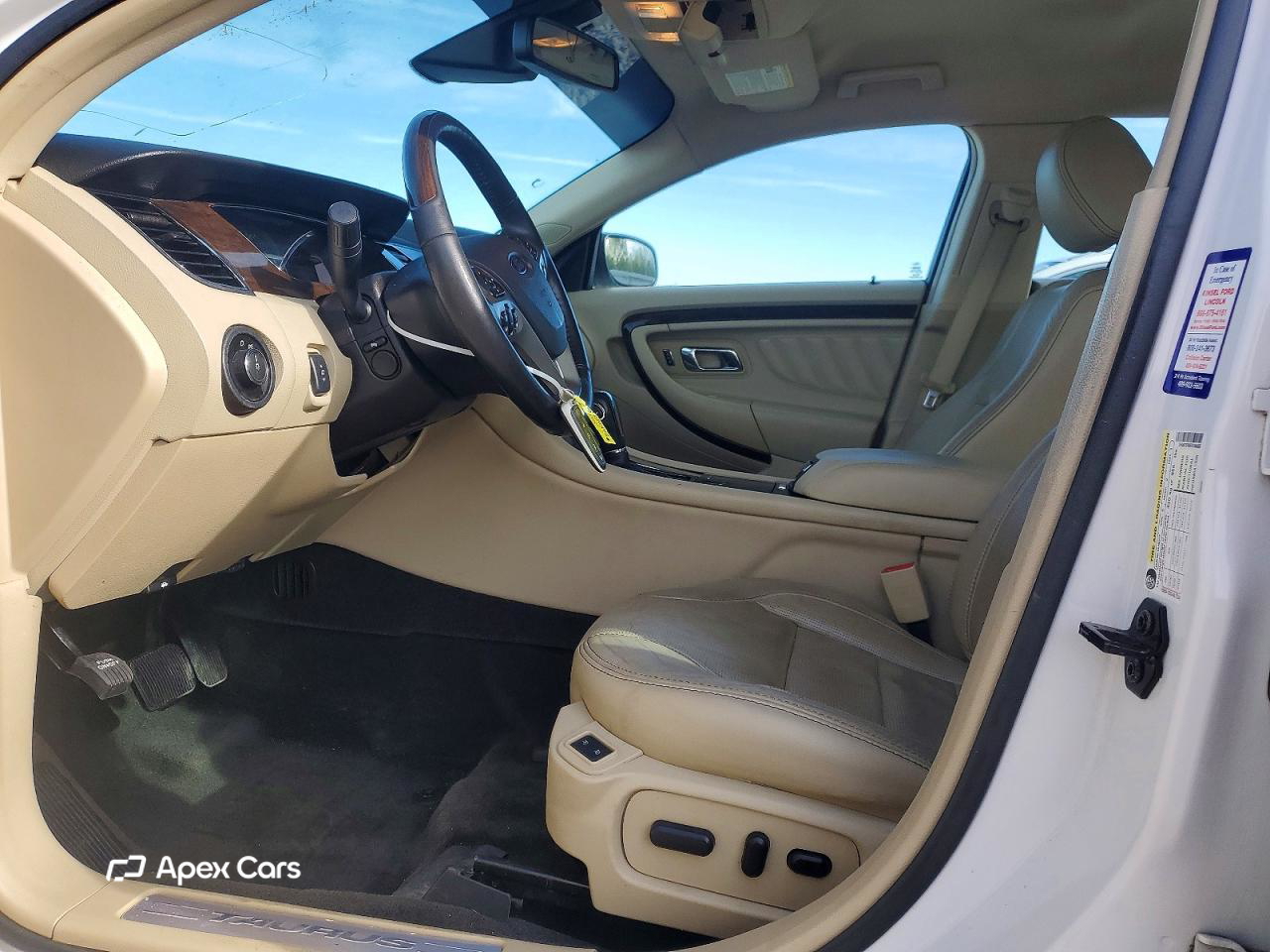 Ford Taurus 2015