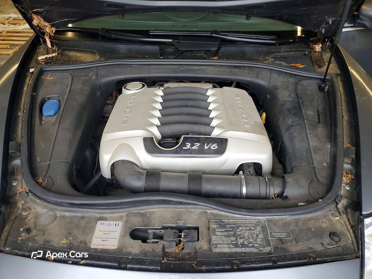 Porsche Cayenne 2005