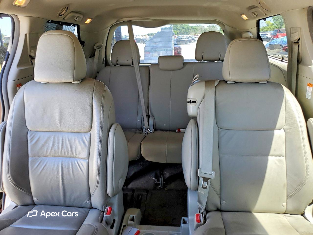 Toyota Sienna 2017