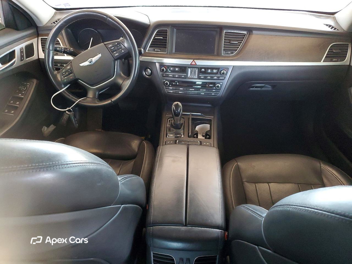 Hyundai Genesis 2015