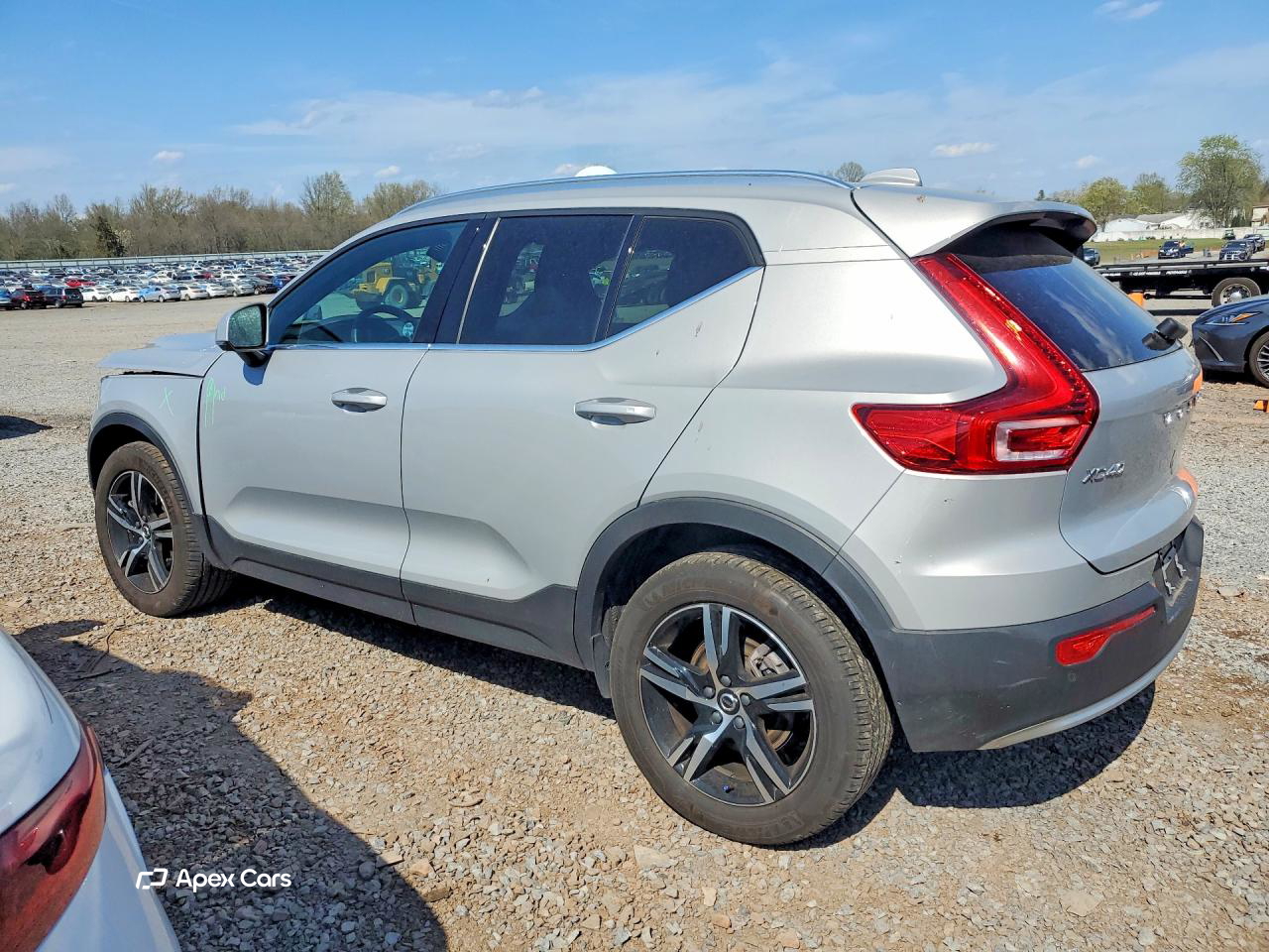 Volvo XC40 2025