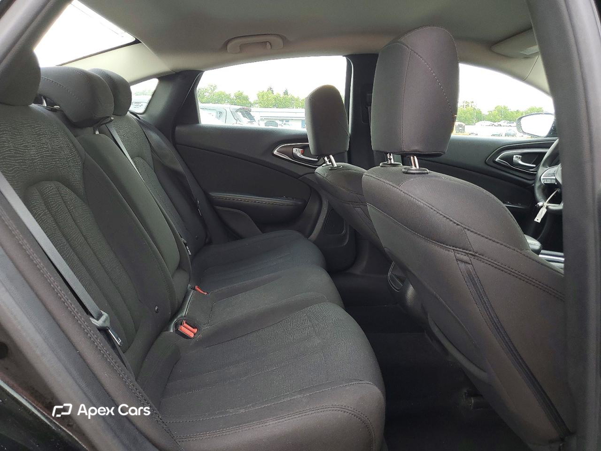 Chrysler 200 2016