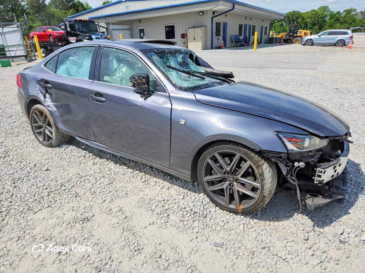 Lexus IS 2019